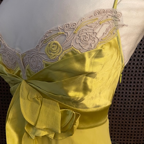 KAREN MILLEN Silk Chartreuse Ruffled Dress - Picture 6 of 11